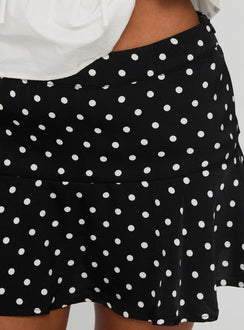 Vanish Mini Skort Black Polka