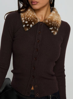 front view of model wearing Princess Polly Chiqueeta Faux Fur Trim Knit Cardigan Brown cropped Jumpers 