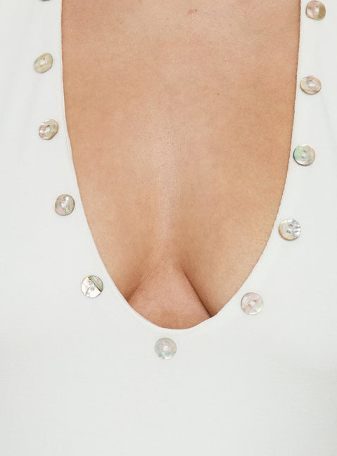Highlighting the Cacilie Plunge Shell Bodysuit White with sleeveless halter neckline detail Princess Polly