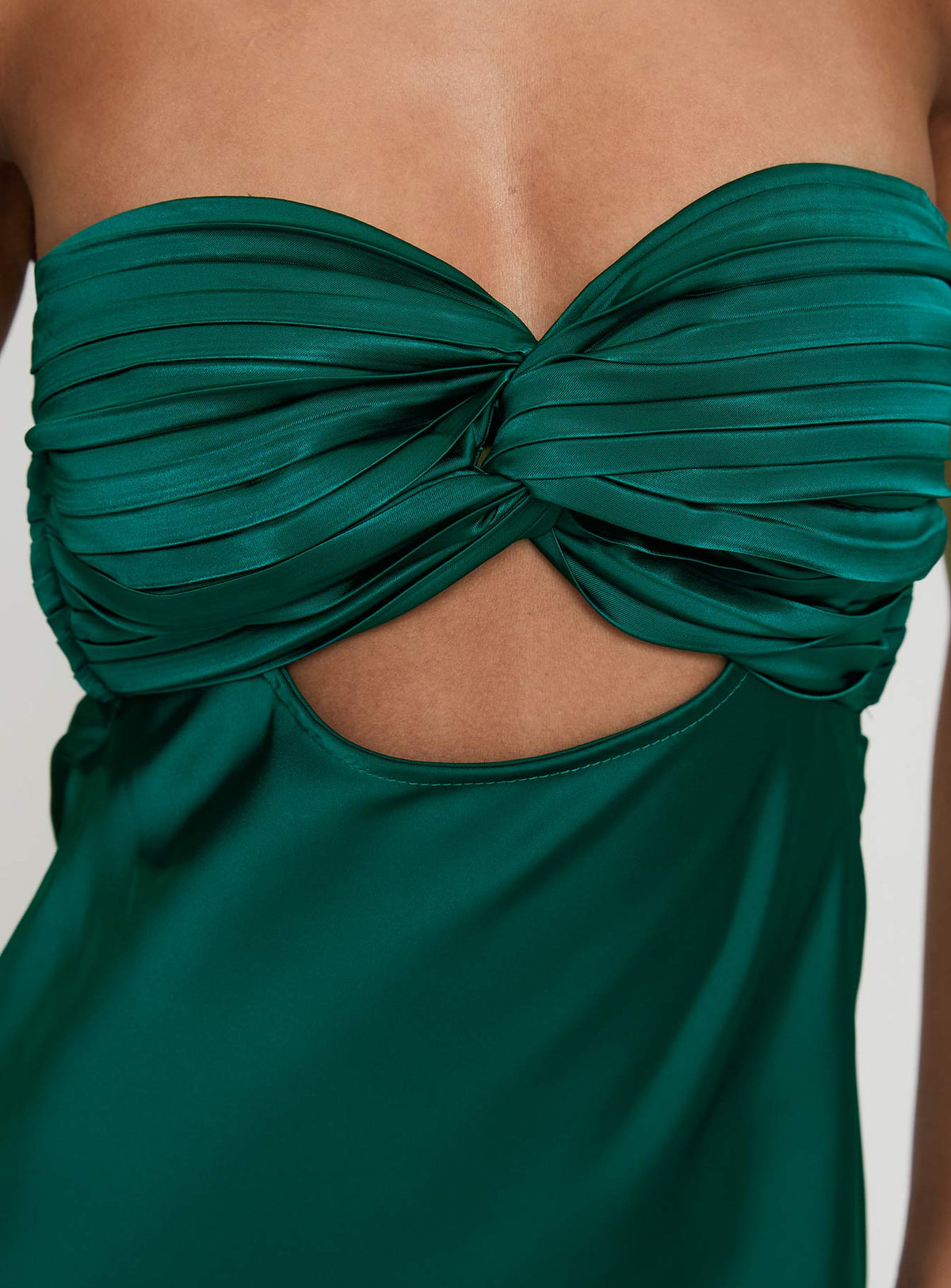 side view of model wearing Princess Polly Faviola Mini Dress Emerald Sweetheart Neckline 