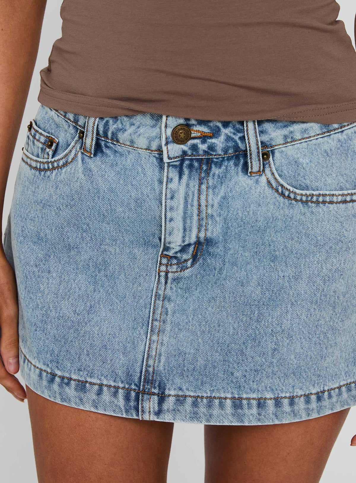 Nicolina Low Rise Denim Mini Skirt Ice Blue Wash Mini Skirts Skirts 
