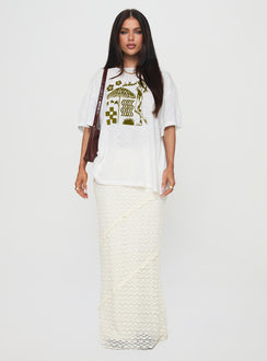 front view of model wearing Princess Polly Nozomi Tee White Half Sleeves Crew Neck 