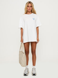 side view of model wearing Princess Polly Club Polly Oversized Tee White Half Sleeves Crew Neck 