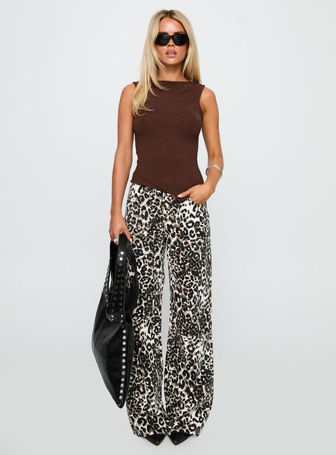 side view of model wearing Princess Polly Lefort Tank Top Chocolate Sleeveless Crew Neck 