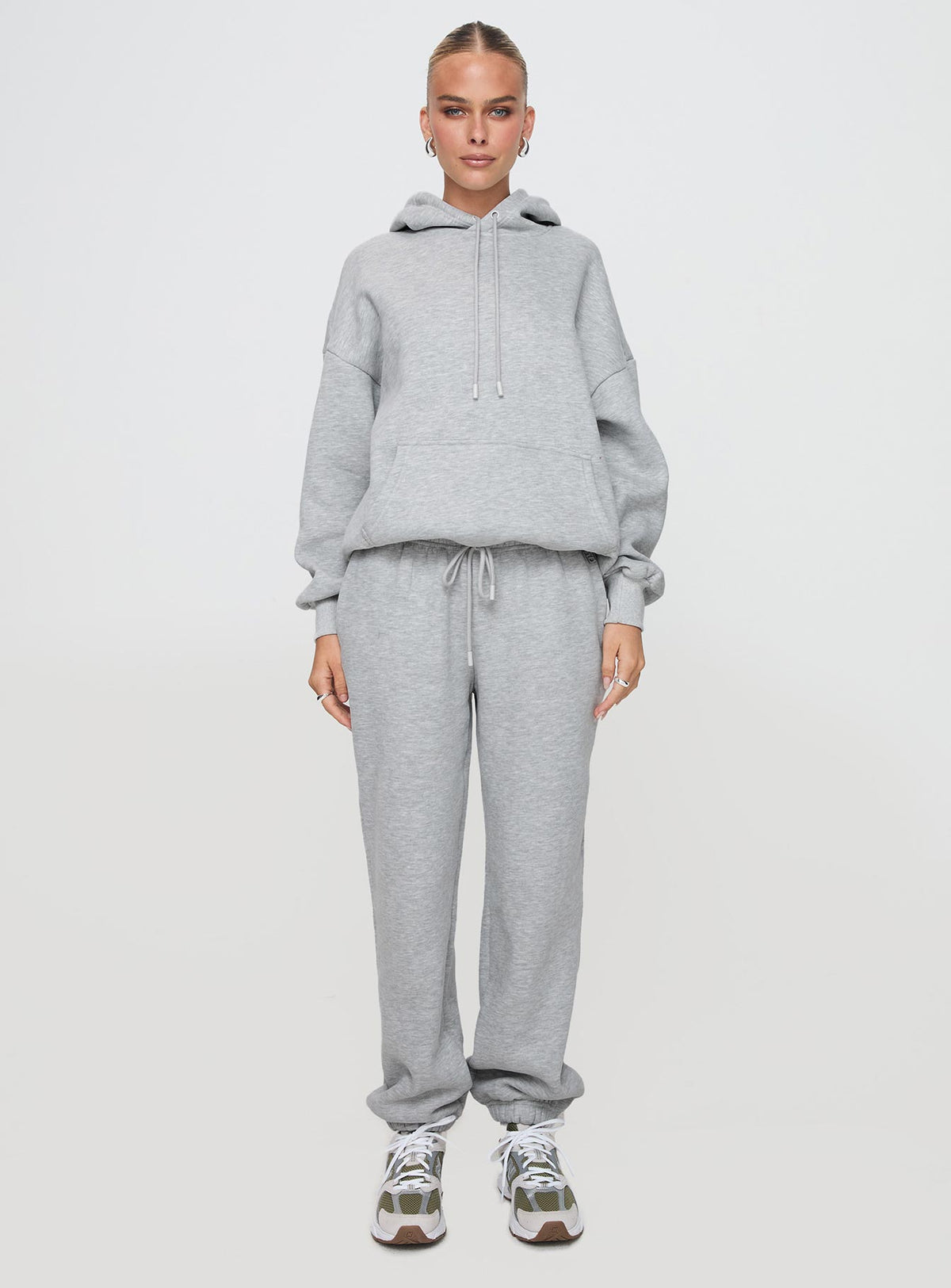 front view of model wearing Princess Polly Dream Fleece Classic Hoodie Grey Marle Longline Jumpers Jumpers 