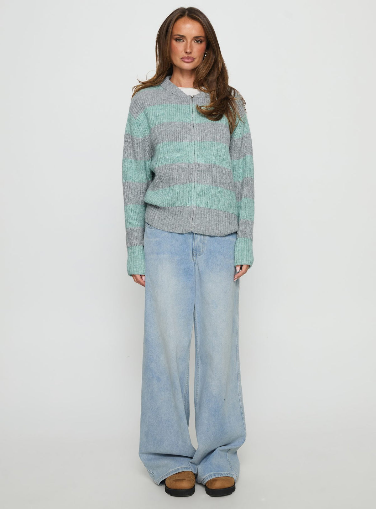 front view of model wearing Princess Polly Queena Zip Through Knit Sweater Grey / Blue Stripe Cropped Jumpers Jumpers 