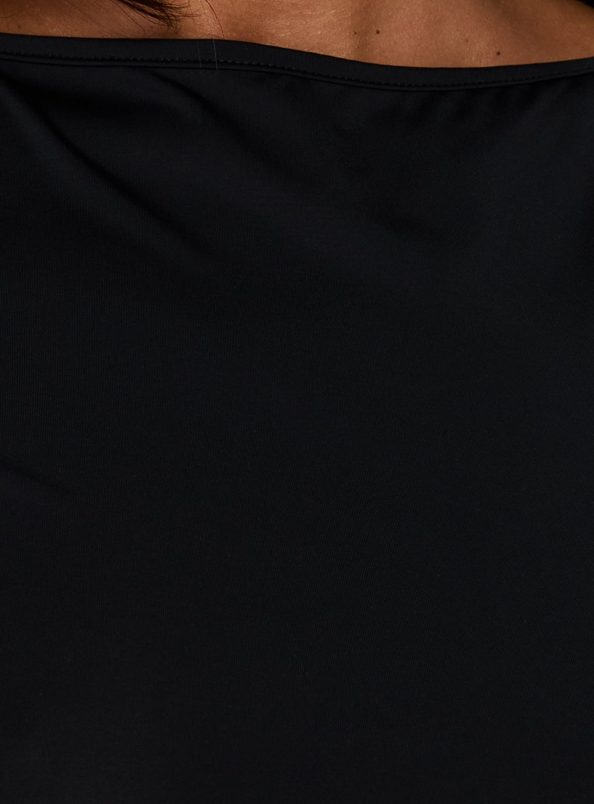 Odele Backless Top Black