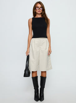 Jakai Longline Tailored Short Cream