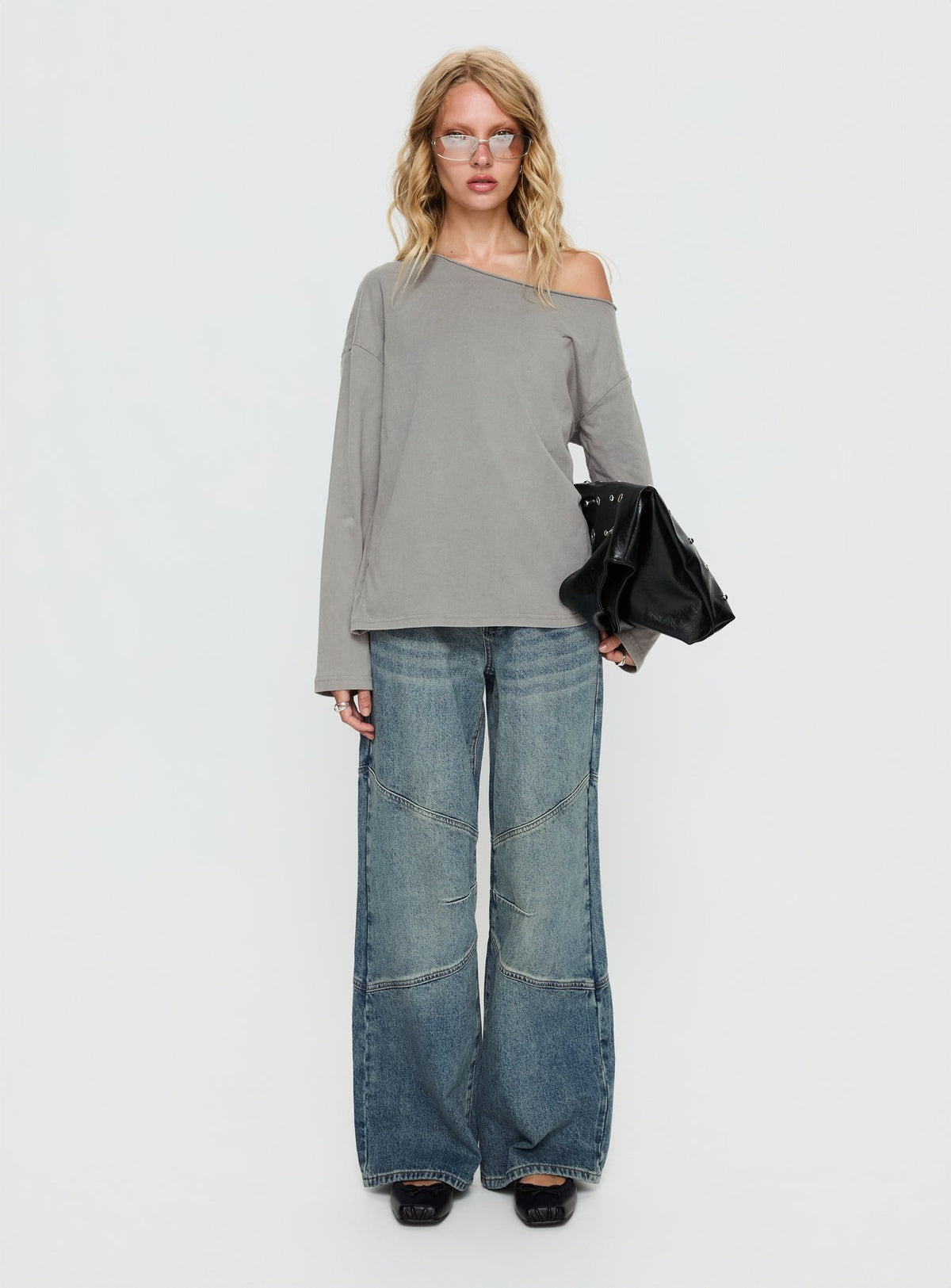 front view of model wearing Princess Polly Atmosphere Mid Rise Straight Leg Jeans Antique Wash Low Rise Jeans Jeans 