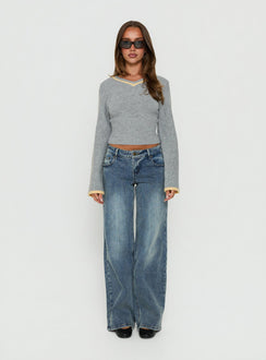 Ellanor Low Rise Ringspun Straight Leg Jean Mid Blue Wash