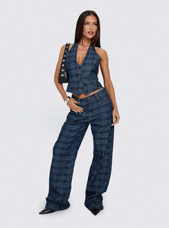 front view of model wearing Princess Polly Top Model Low Rise Straight Leg Jeans Indigo Plaid Mid Rise Jeans Jeans 