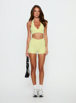 Final Form Active 4" Invisible Scrunch Shorts Lemongrass