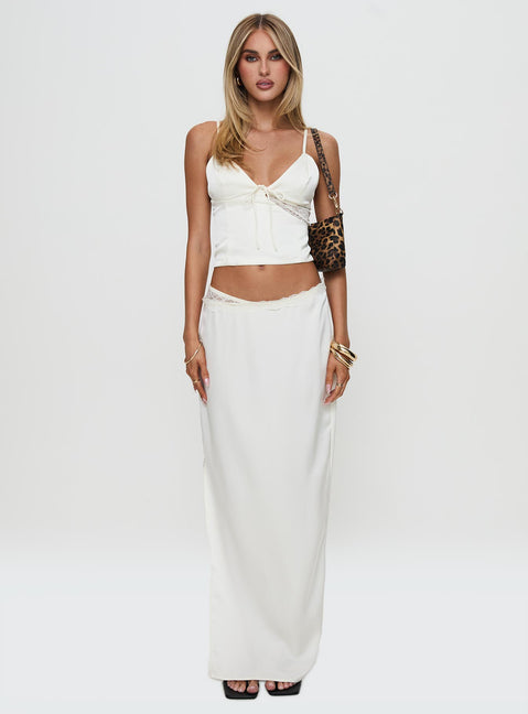 Karteah Satin Set Ivory