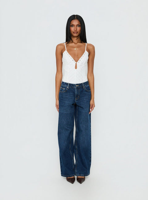 front view of model wearing Princess Polly Nerisse Keyhole Bodysuit White Sleeveless Bodysuit 
