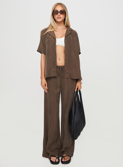 front view of model wearing Princess Polly Mahlab Pants Chocoloate High Rise Pants Pants 