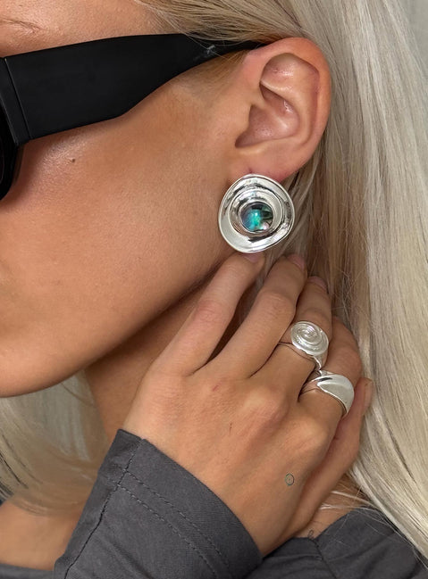 Arivelle Stud Earrings Silver