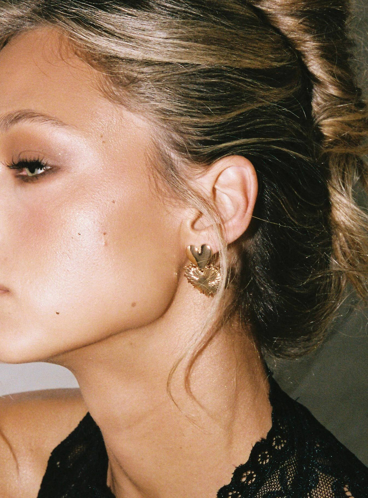 Eliette Heart Earrings Gold