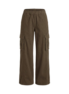Highlighting the elasticated waistband detail of Scarletta Ultra Wide Cargo Pants Khaki in womens regular high-rise pants Princess Polly