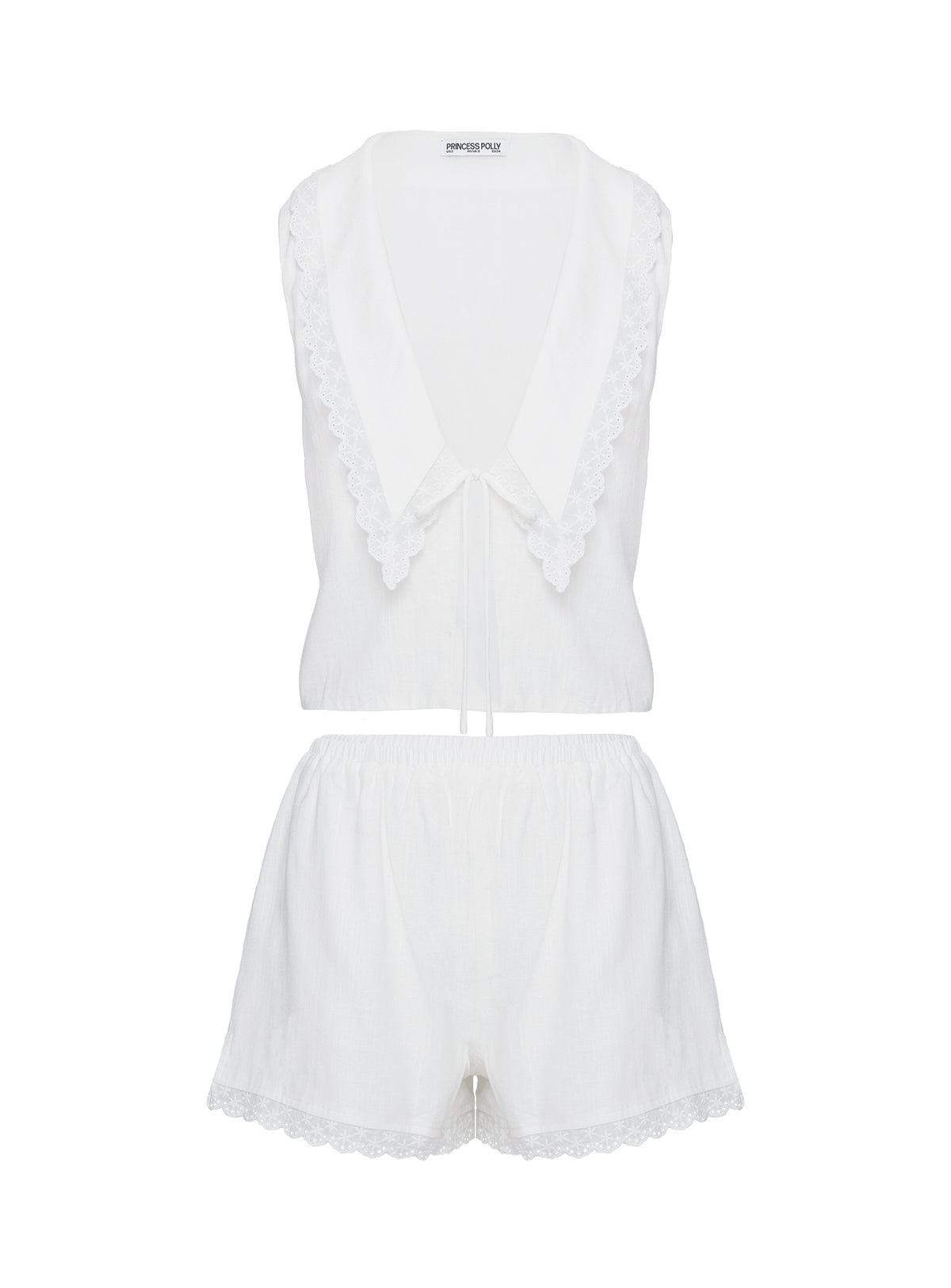 Two-piece set Top, Lapel collar, deep v-neckline, tie fastening at bust High-rise shorts, elasticated waistband, lace trim Non-stretch material, fully lined Cold gentle machine wash 
