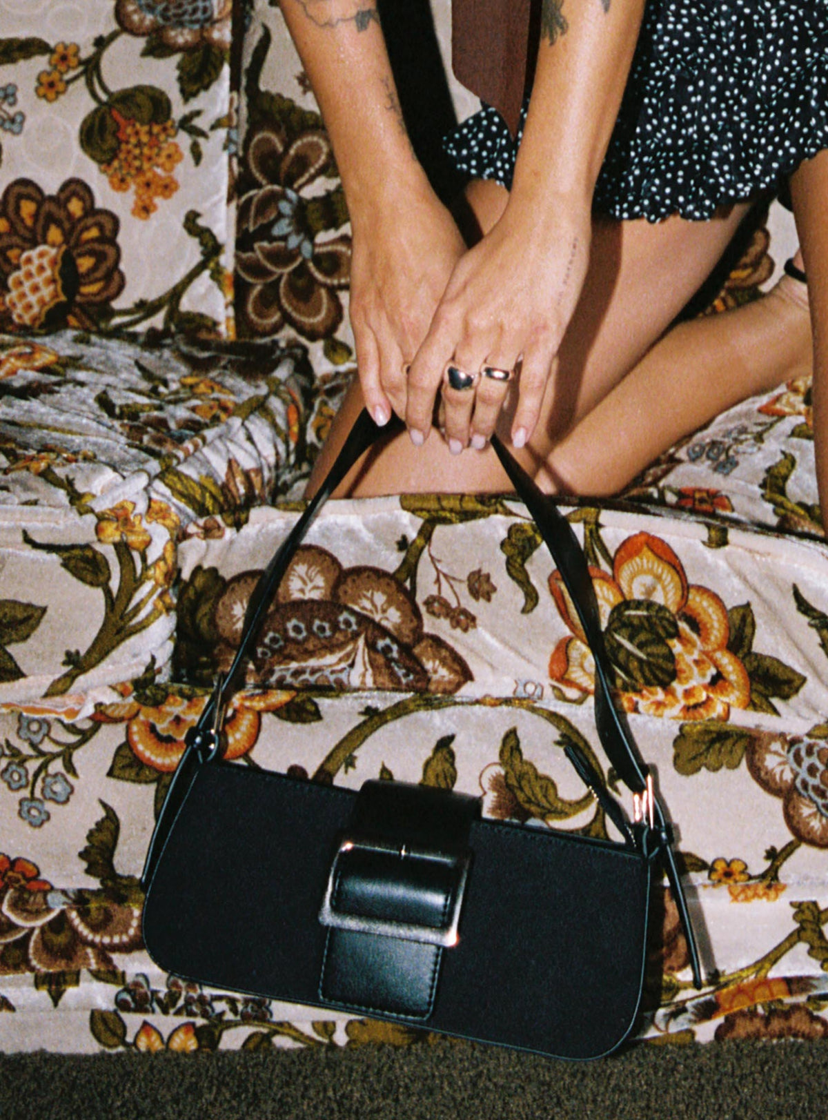 Addie Buckle Detail Shoulder Bag Black