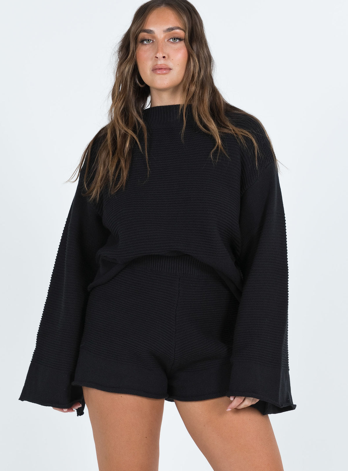 Matching set Knit material Sweater Drop shoulder Shorts Thick elasticated waistband