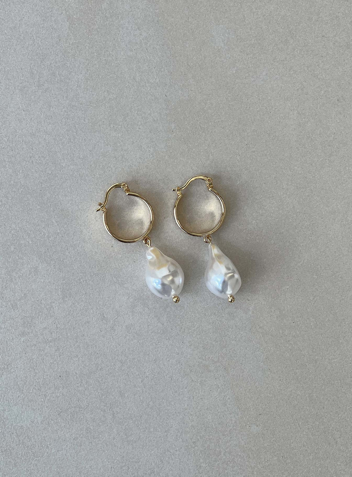 Earrings 18K Gold Plated Chunky style Pearl detail Hinged hoop fastening